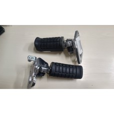 Подножки водителя, комплект (L+R) -- INVADER 150