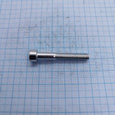 Болт M6×40