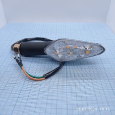 Поворотник передний левый (250/LED) CR6s