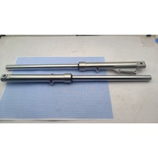 Амортизаторы передние компл. L+R (под 1 суппорт) ф33mm, L-830mm -- Invader 150