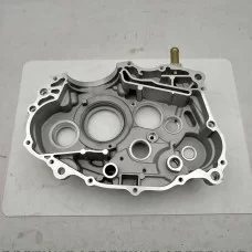 Картер двигателя правый YGS 300